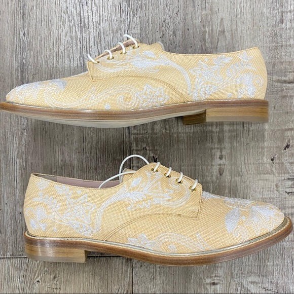Oscar de la Renta Shoes - Oscar De La Renta Embroidered Oxfords